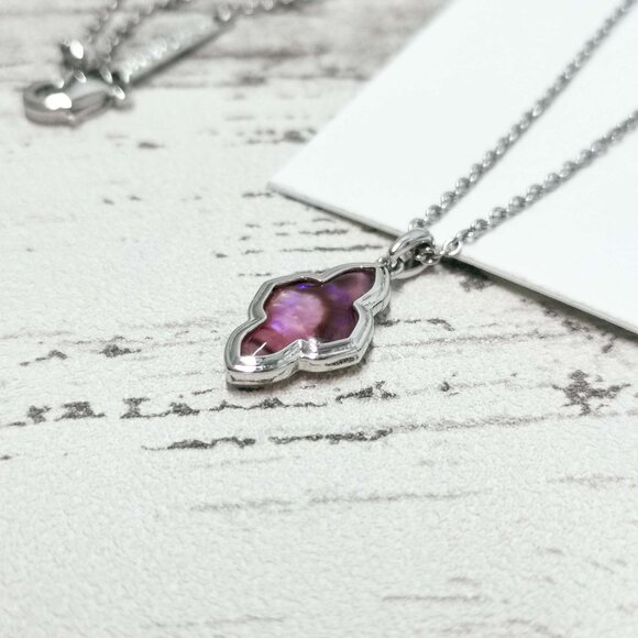 Kendra Scott Silver Light Burgundy Short Necklace - Framed Abbie - Picture 2 of 4